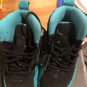 Retro 12 black a teal size 11c